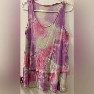 Latched Mama Boyfriend swing tank, size large. “Pastel tie dye”